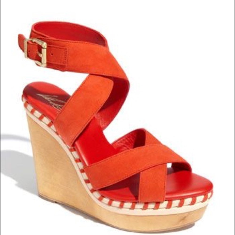 VINCE CAMUTO - VC Signature 'Lene' Sandal - 6.5